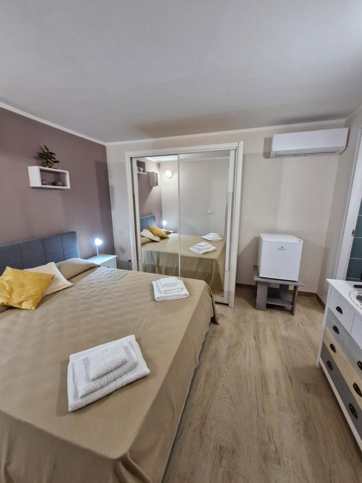 Medea Appartement Syracuse Buitenkant foto