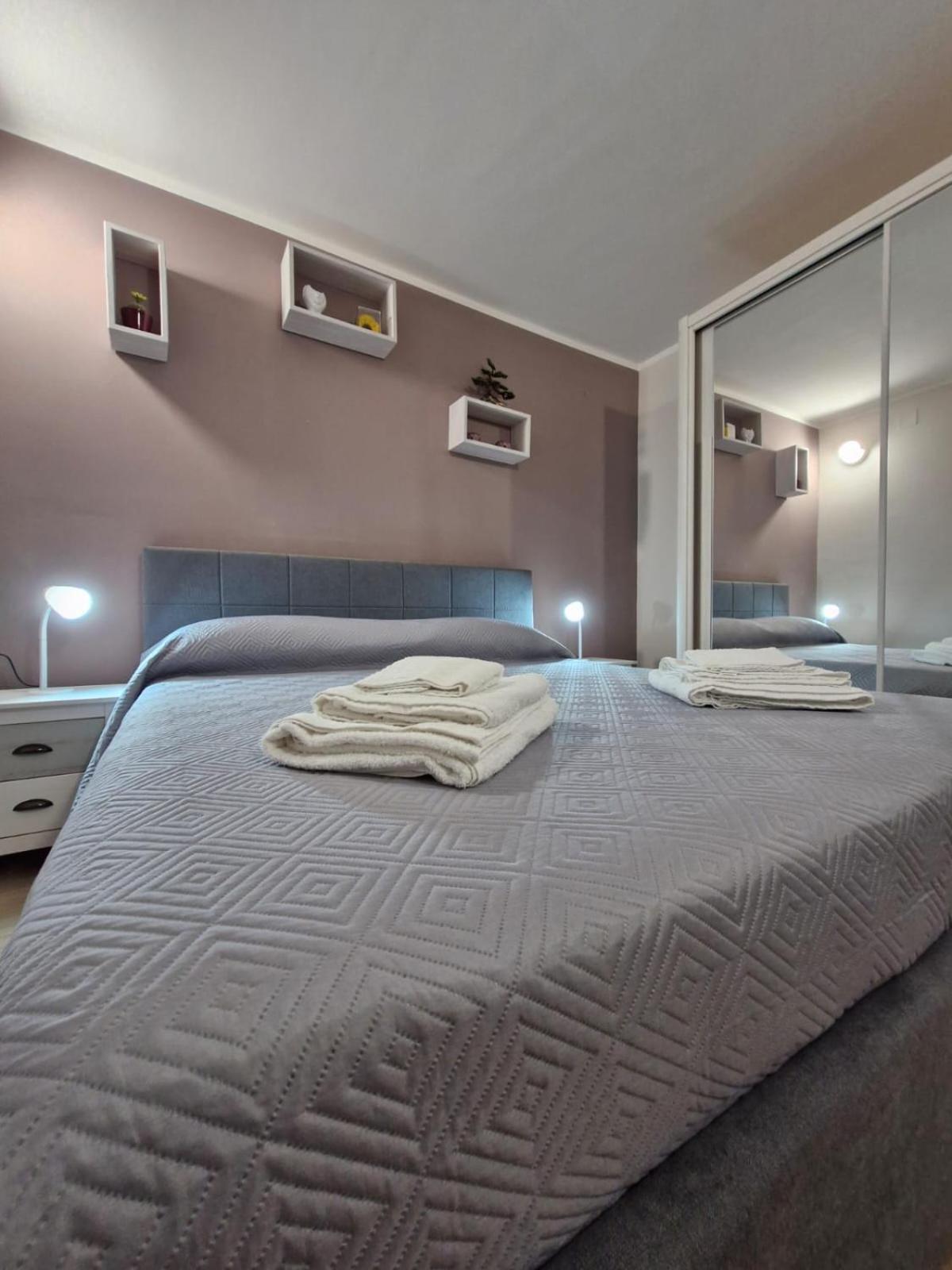 Medea Appartement Syracuse Buitenkant foto
