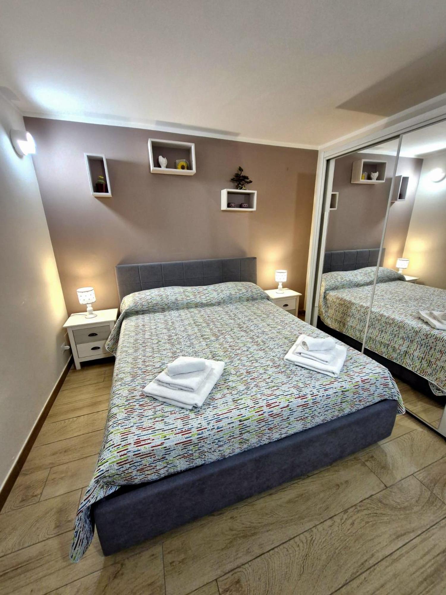 Medea Appartement Syracuse Buitenkant foto